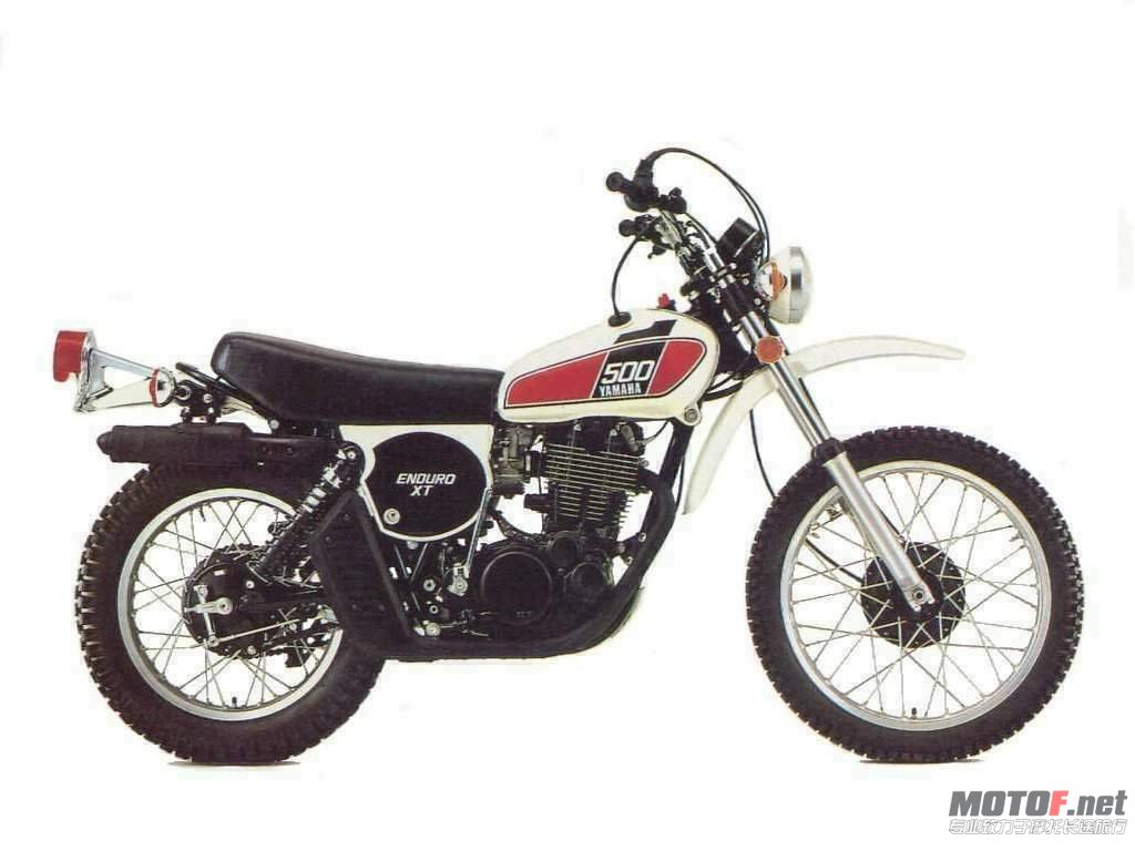 Yamaha XT500 77  4.jpg