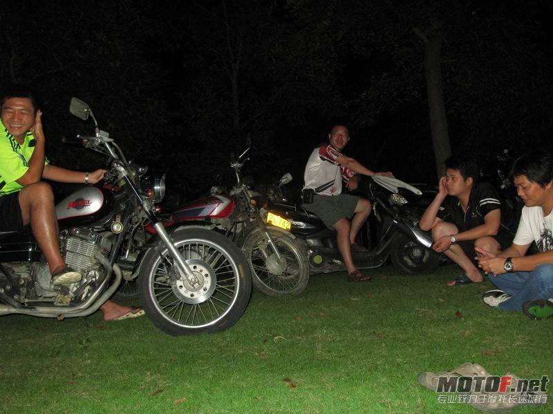 080.JPG