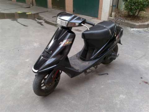 V100