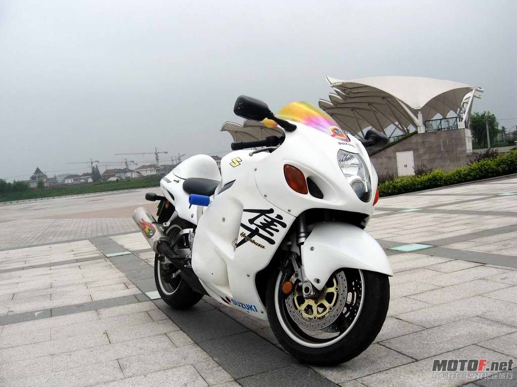 791493_intro2[1].jpg