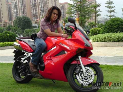 VFR800