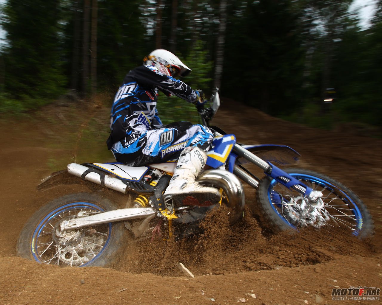 Husaberg_TE_250_2012_10_1280x1024.jpg