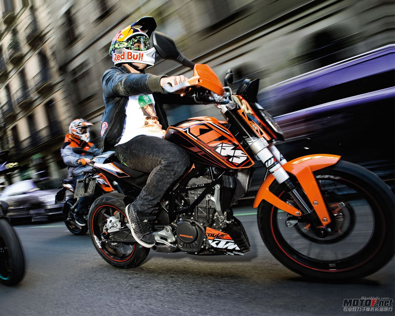 KTM_125_Duke_2011_05_1280x1024.jpg