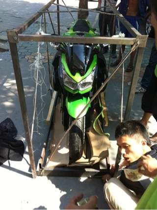 z1000