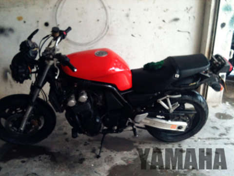 FZ400