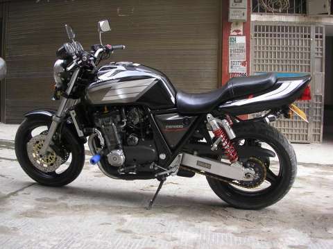 CB1000