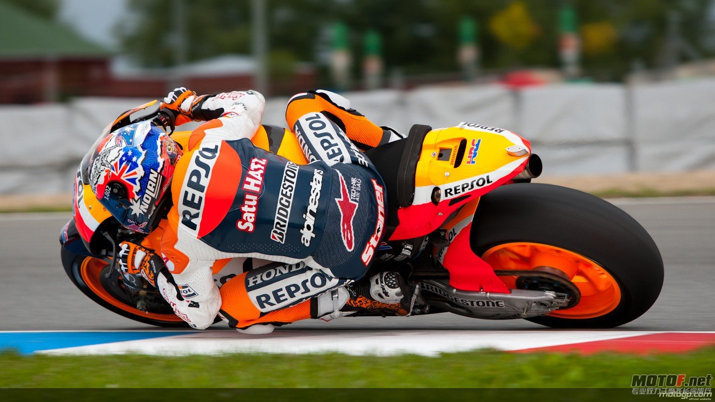 27 casey stoner motogp_original.jpg