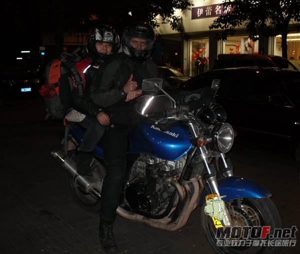 跟亲1.JPG