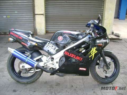 铃木GSX-250