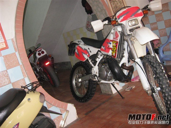 093716j2chg4jtjwmi0auj[1].jpg