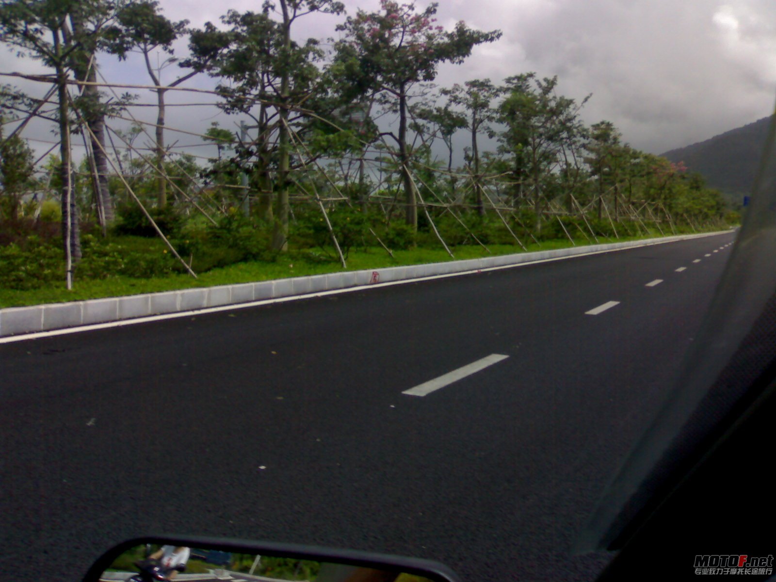 201109291842.jpg