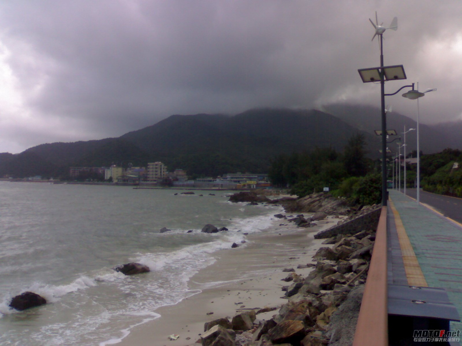 201109291848.jpg