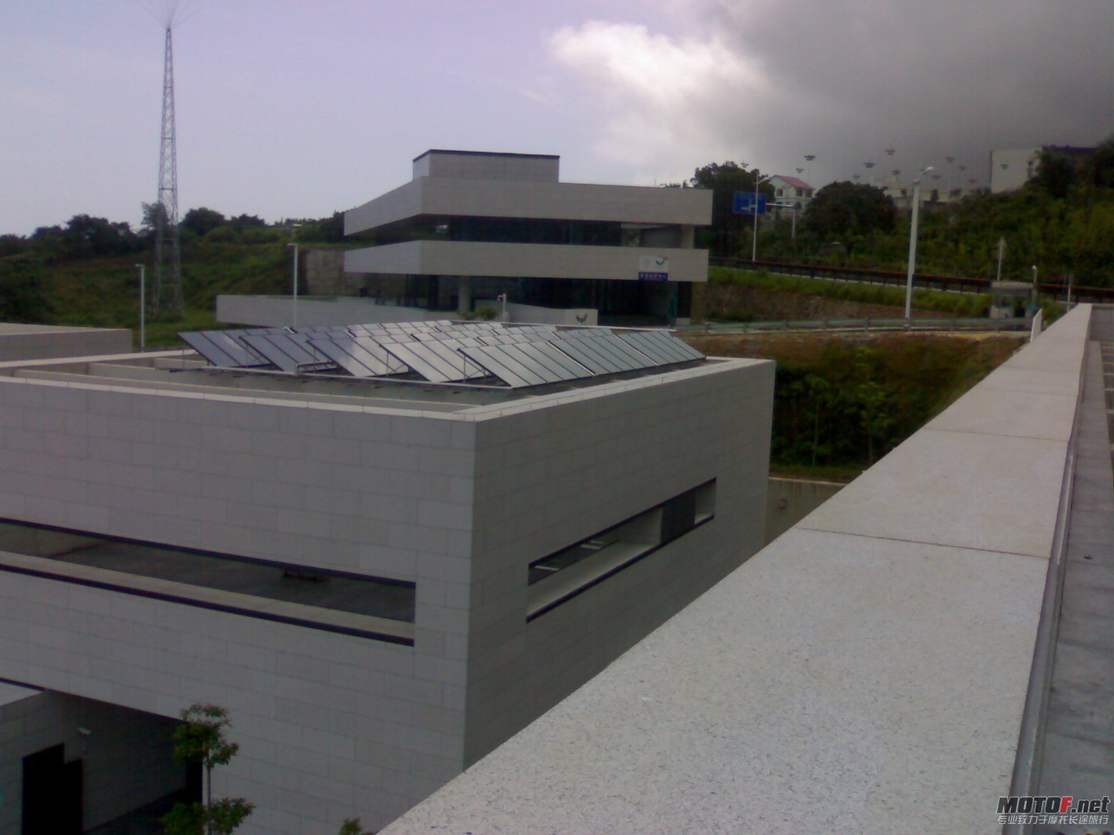 201109291859.jpg