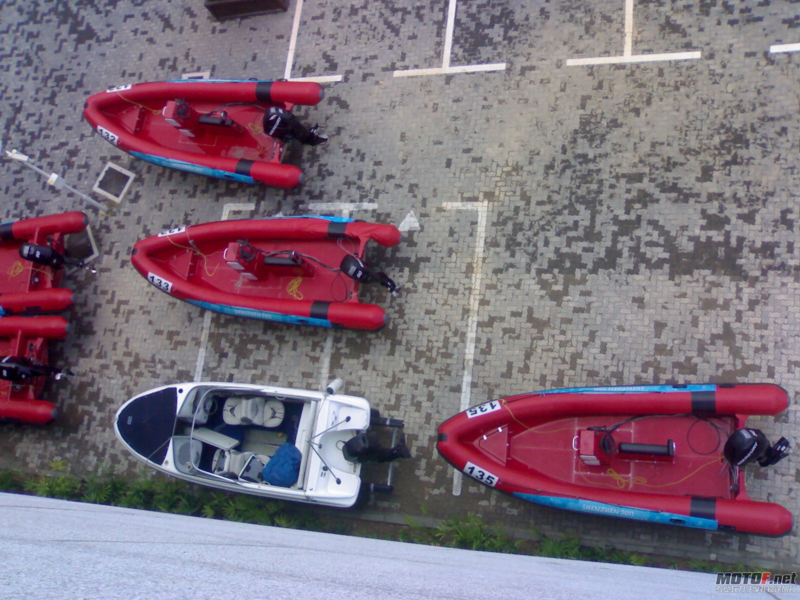 201109291862.jpg