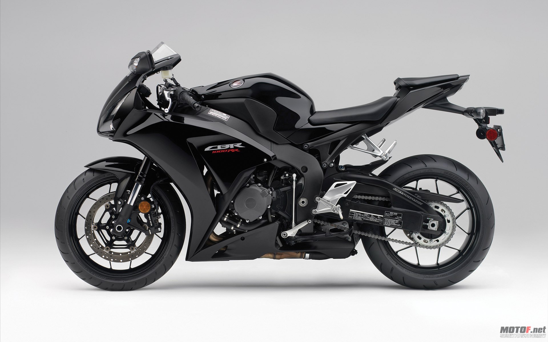 Honda-CBR1000RR-2012-widescreen-08.jpg