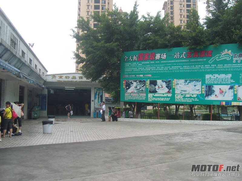 011.jpg