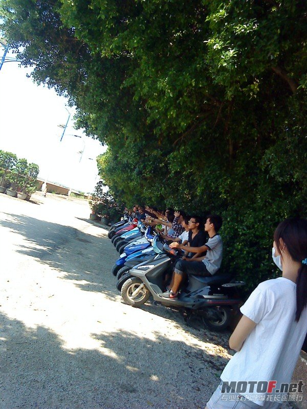 psuCAXV564O.jpg