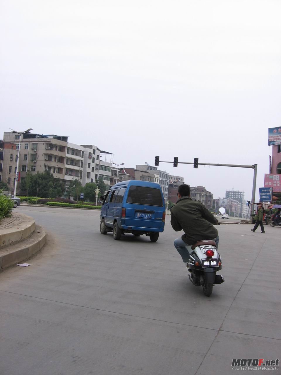 蛇哥压弯.jpg