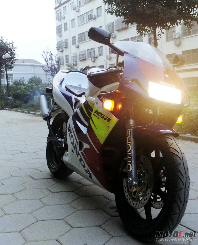 20111004237.jpg