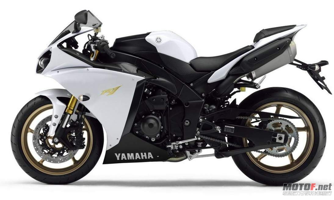 Yamaha R1  12  2.jpg