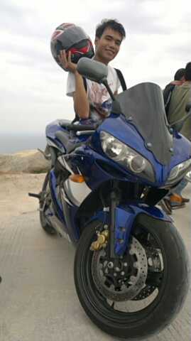 FZR400