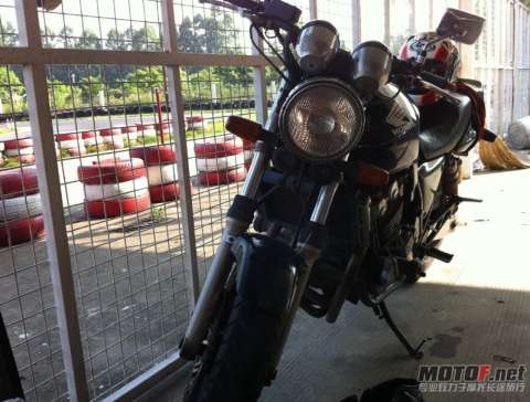 97CB400