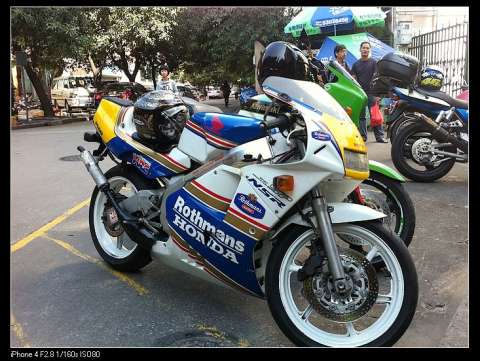 NSR250
