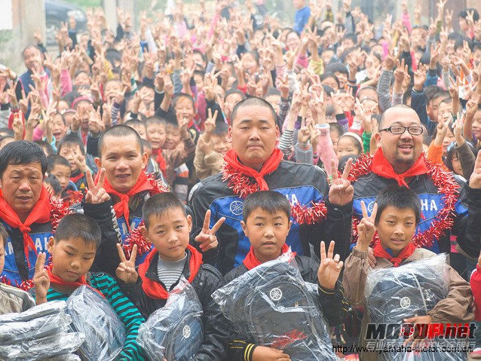 csr_right_1009_zoom_01.jpg