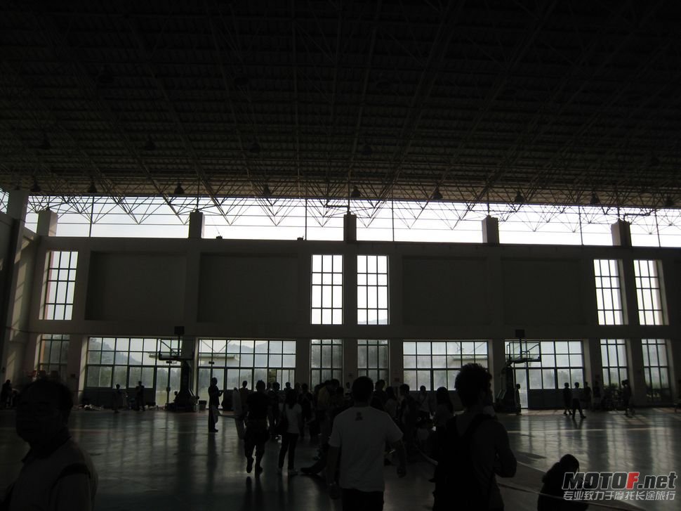 2011年10月29日参加室内模型赛吉林大学珠海分校 005.jpg