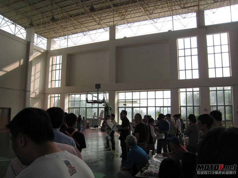 2011年10月29日参加室内模型赛吉林大学珠海分校 010.jpg