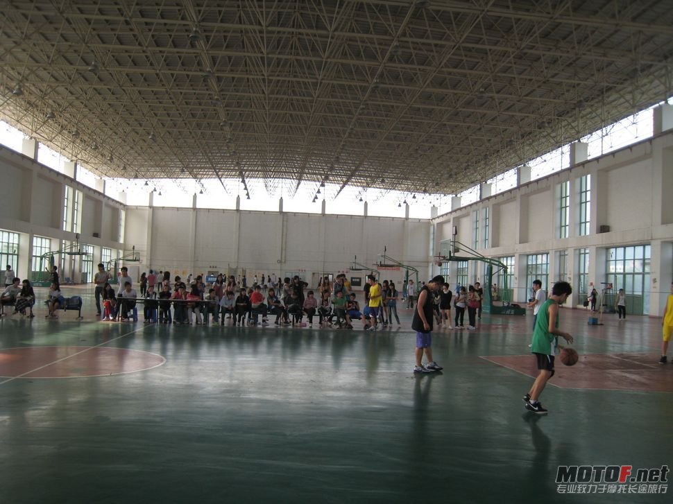 2011年10月29日参加室内模型赛吉林大学珠海分校 011.jpg