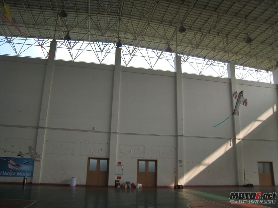 2011年10月29日参加室内模型赛吉林大学珠海分校 013.jpg
