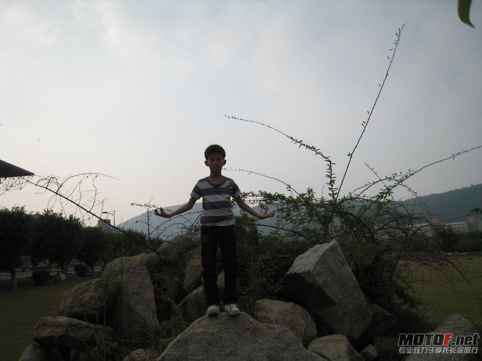 2011年10月29日参加室内模型赛吉林大学珠海分校 028.jpg