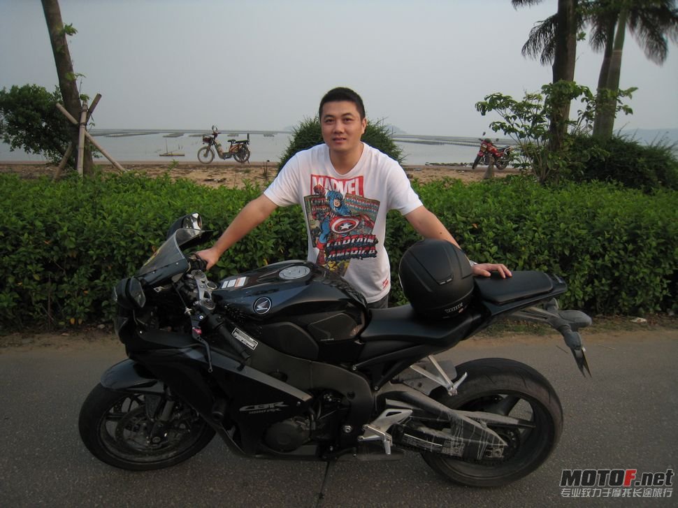 2011年10月29日参加室内模型赛吉林大学珠海分校 048.jpg
