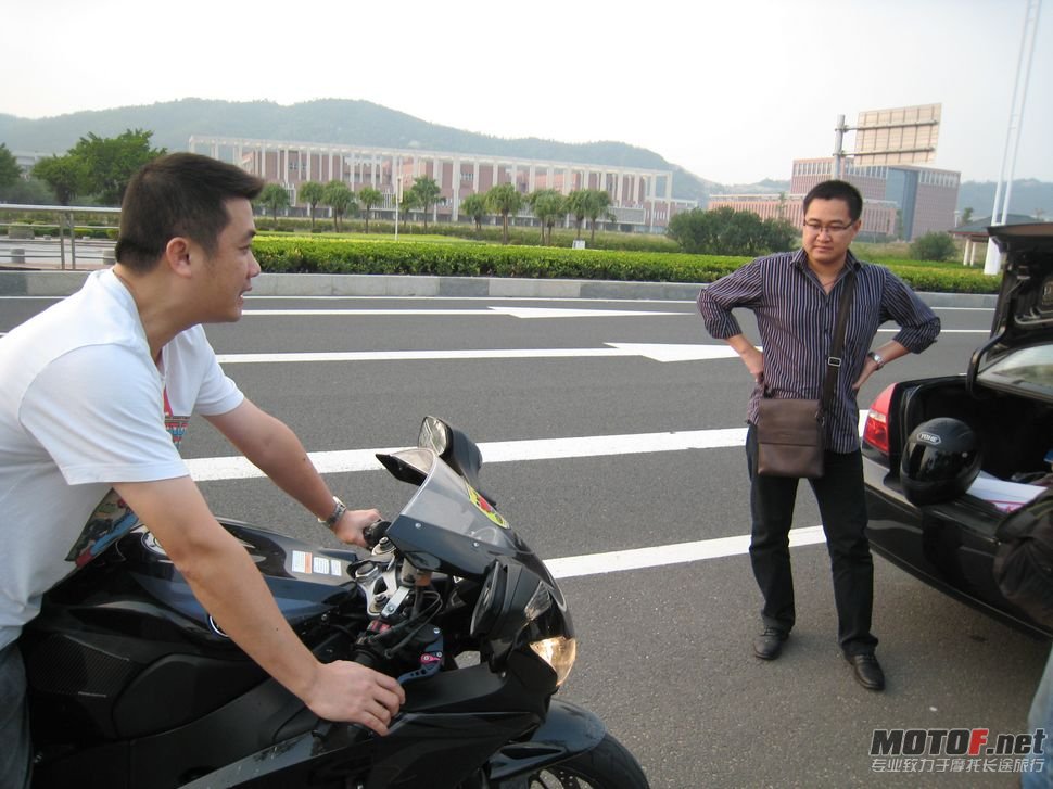 2011年10月29日参加室内模型赛吉林大学珠海分校 050.jpg