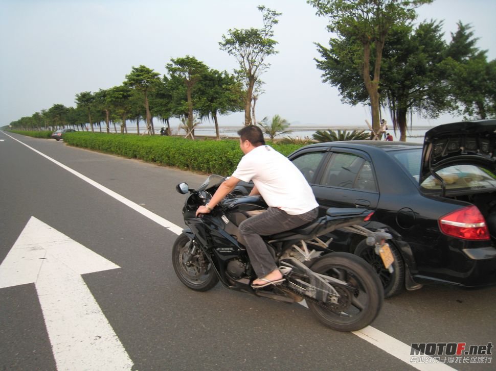2011年10月29日参加室内模型赛吉林大学珠海分校 051.jpg