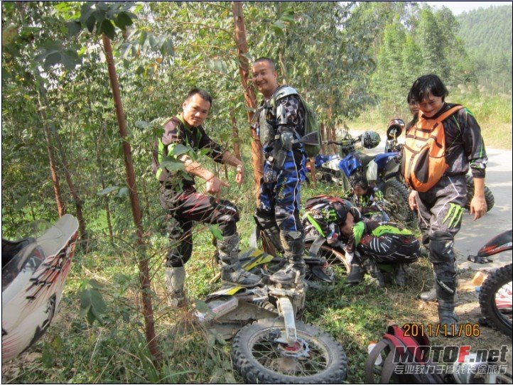 09.jpg