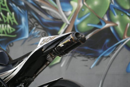 roadster-kawasaki-z750-ad-koncept-500-anniversaire-11-38edc.jpg