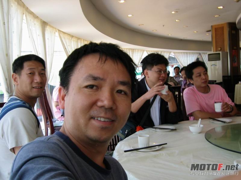 02.jpg
