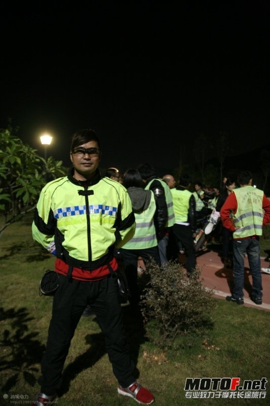 2326529b95999ql9ciklzq.jpg