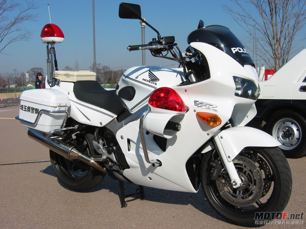 vfr800p_1.jpg