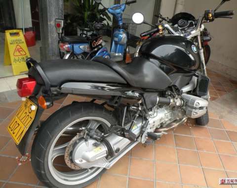 宝马R1100