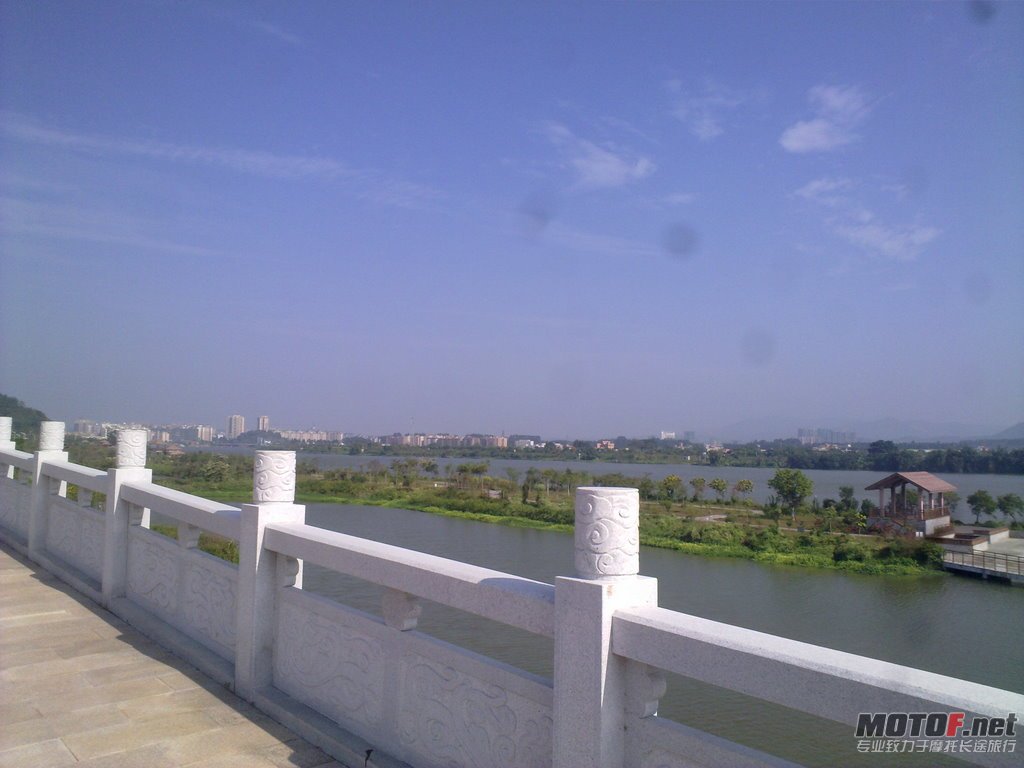 20111123267-1.jpg