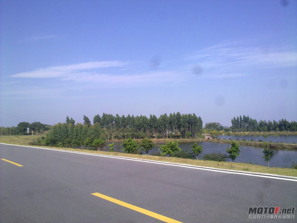 20111123280-1.jpg