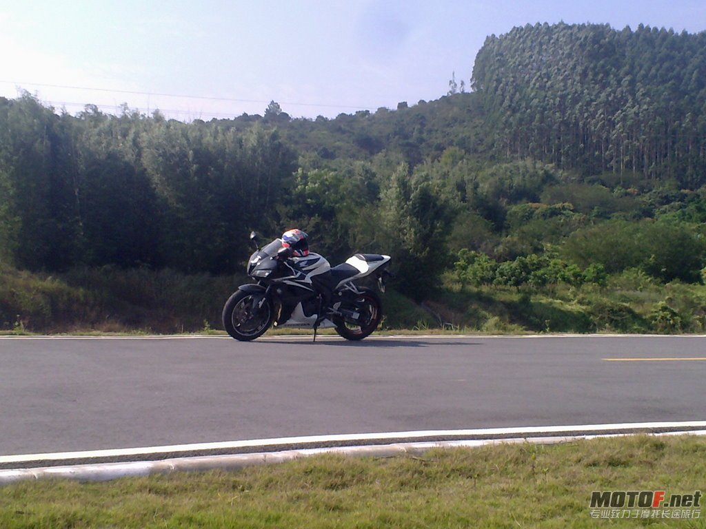 20111123283-1.jpg