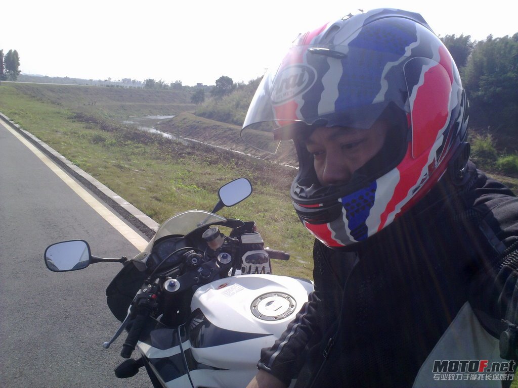 20111123289-1.jpg