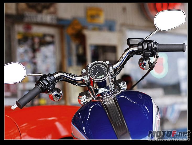 nEO_IMG_HD_XL_1200C_Sportster_1200_Custom_2010_03_1024x768[1].jpg