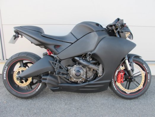 buell-1125-cr-black-mat-01-ffd51.jpg