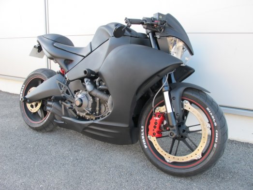 buell-1125-cr-black-mat-02-376a2.jpg
