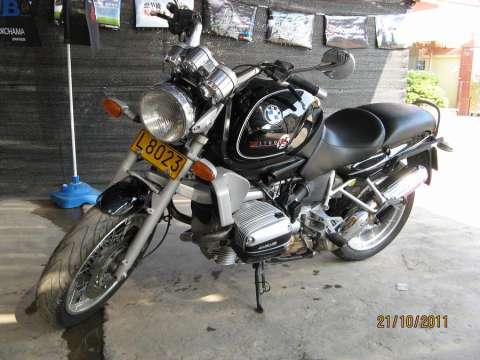 BMW R1100R